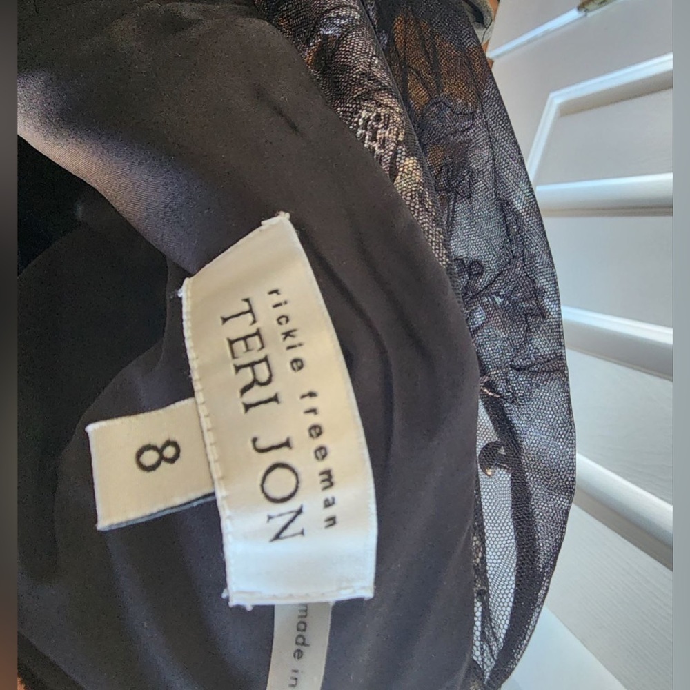 Teri Jon by Rickie Freeman Embroidered Peplum Gown, Size 8 - Picture 6 of 6